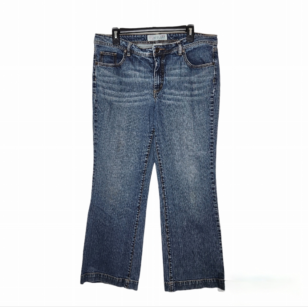 Faded Glory Jeans: Bootcut Flare Stretch Size Petite 16 2000s Asthetic Jeans